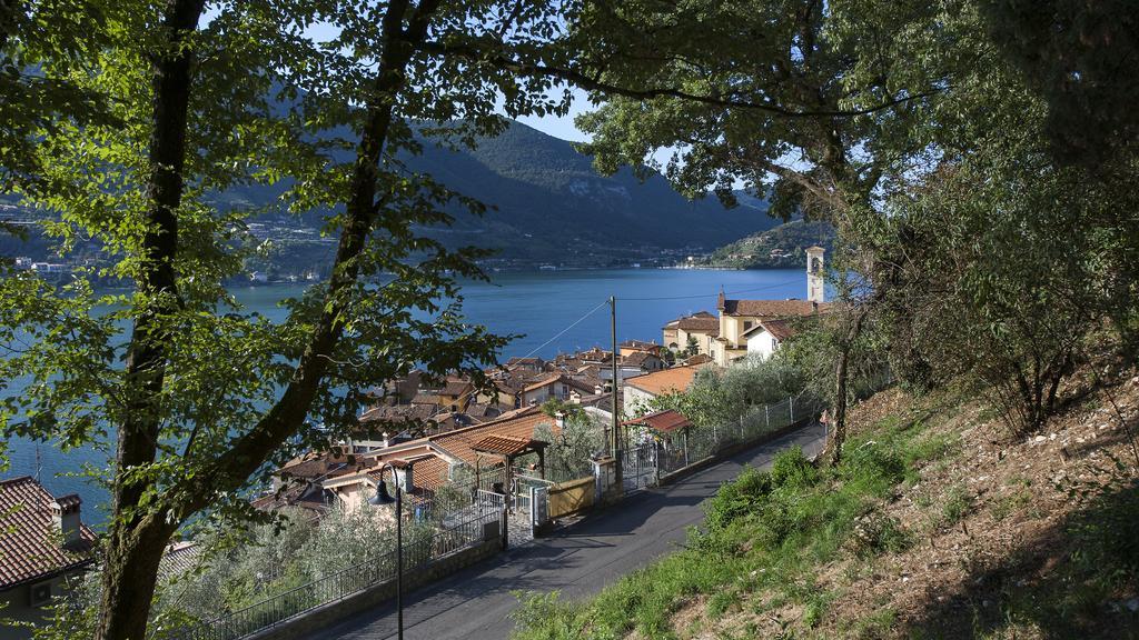 L'Isola Dei Sapori Apartment Monte Isola Cameră foto